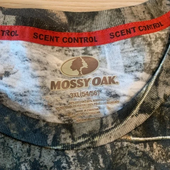 Mossy Oak Camo Shirt - Picture 2 of 3